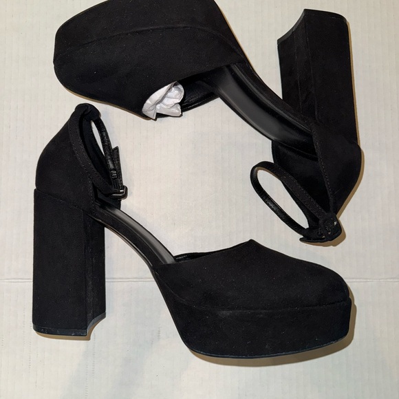 Elegant Black Women's Heels - Picture 4 of 7